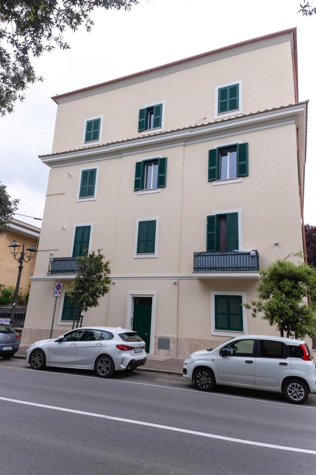 Abitare Il Tempo-Elegante E Moderno-Ad 1 Bus Da Roma Apartman Velletri Kültér fotó