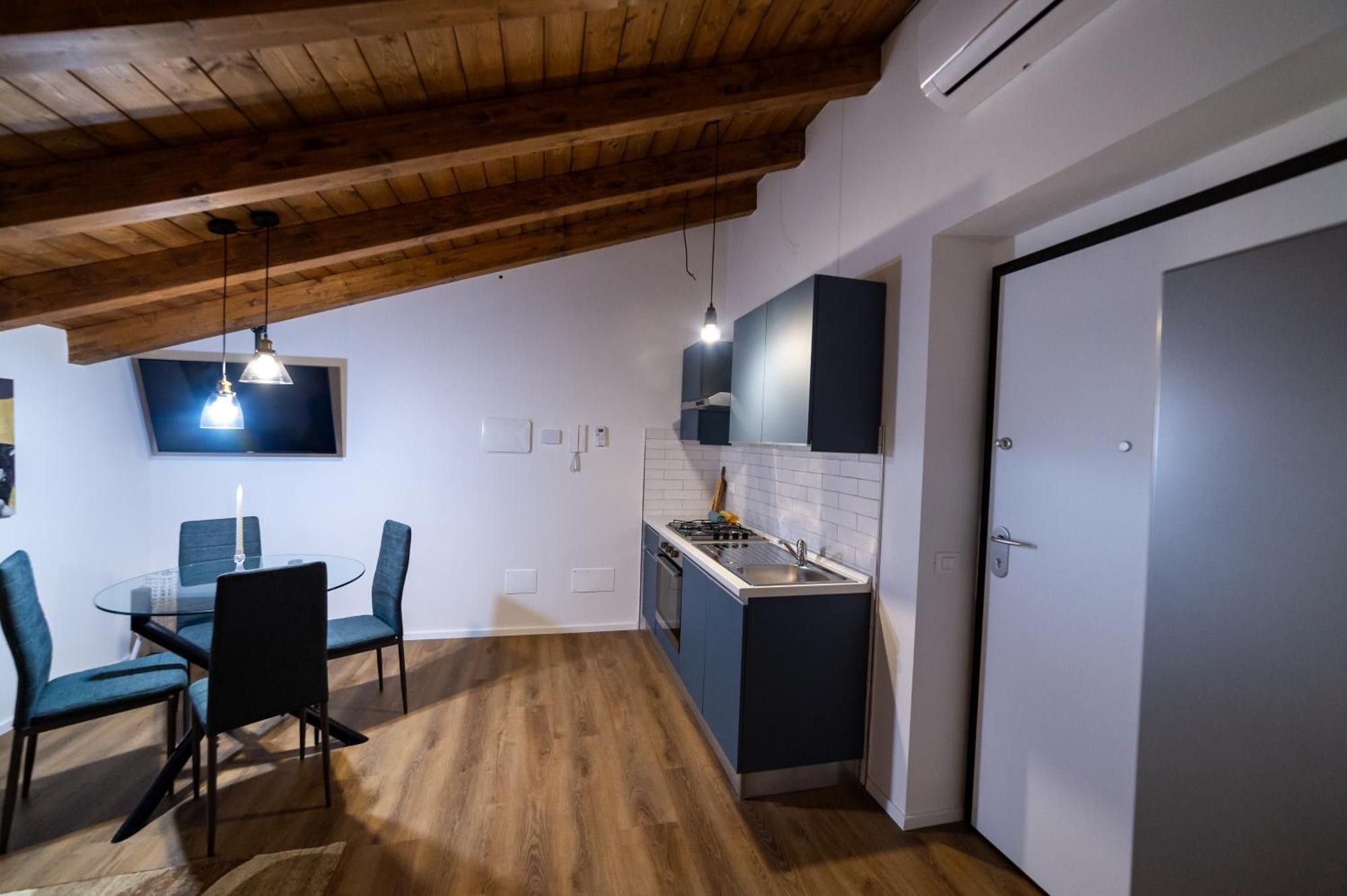 Abitare Il Tempo-Elegante E Moderno-Ad 1 Bus Da Roma Apartman Velletri Kültér fotó